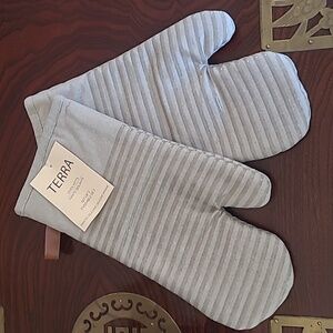 Oven Mitt Set